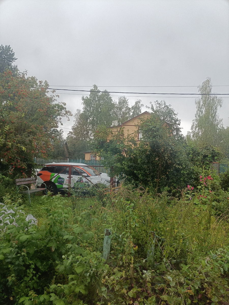 Вид из окна и мое вчерашнее транспортное средство