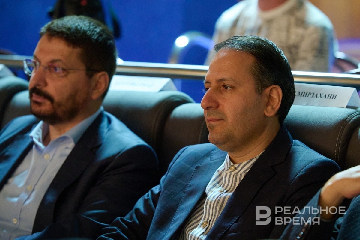    На кинопоказ пришли представители консульств. Динар Фатыхов / realnoevremya.ru