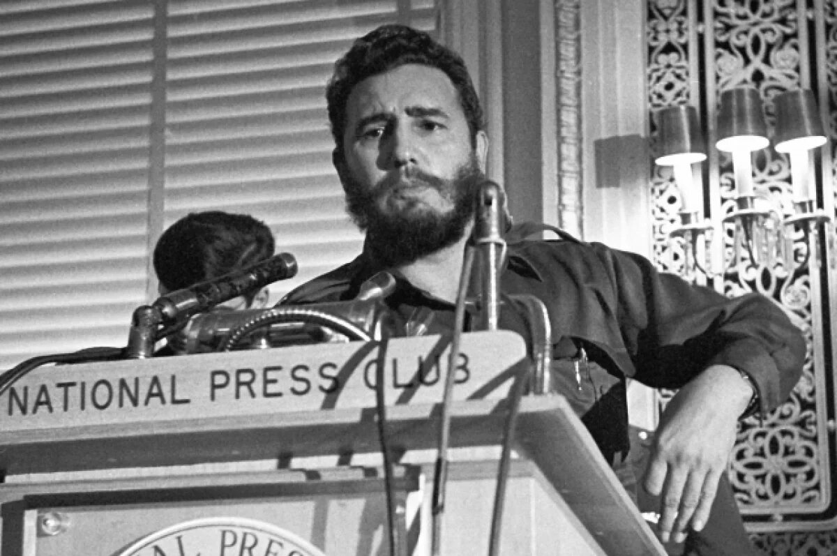    Фидель Кастро.