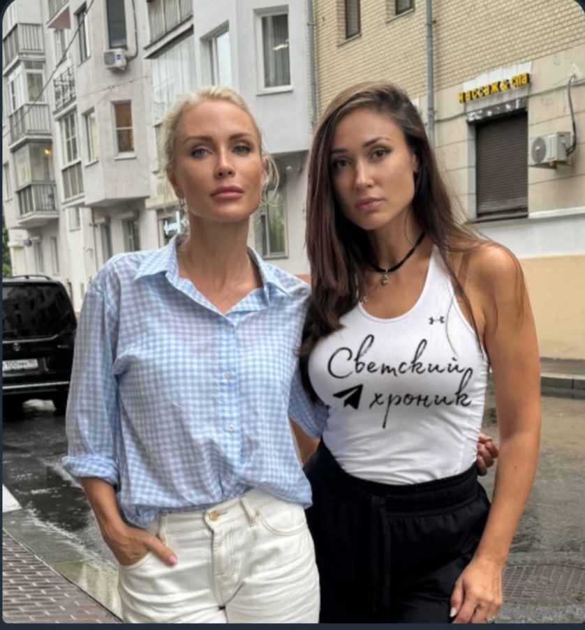 Катя и Лена. У Лены - 6 детей😳