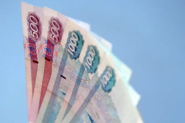    Сколько стоят доллар, евро и юань 5 августа?