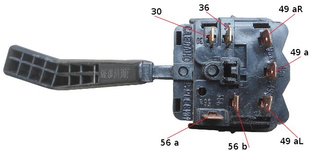 Левый подрулевой переключатель. Контакты.
