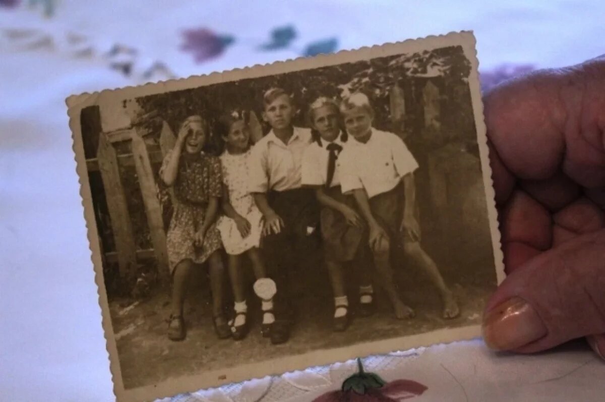    Пекли свёклу и хлеб из лебеды.