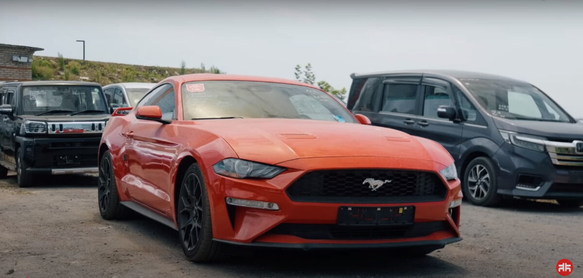 Ford Mustang. Источник: скриншот из VKвидео канала «Япония Транзит»