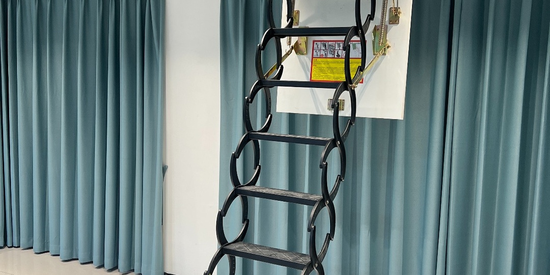 Техническое обслуживание чердачных лестниц FAKRO: Забота о безопасности, тепле и долговечности