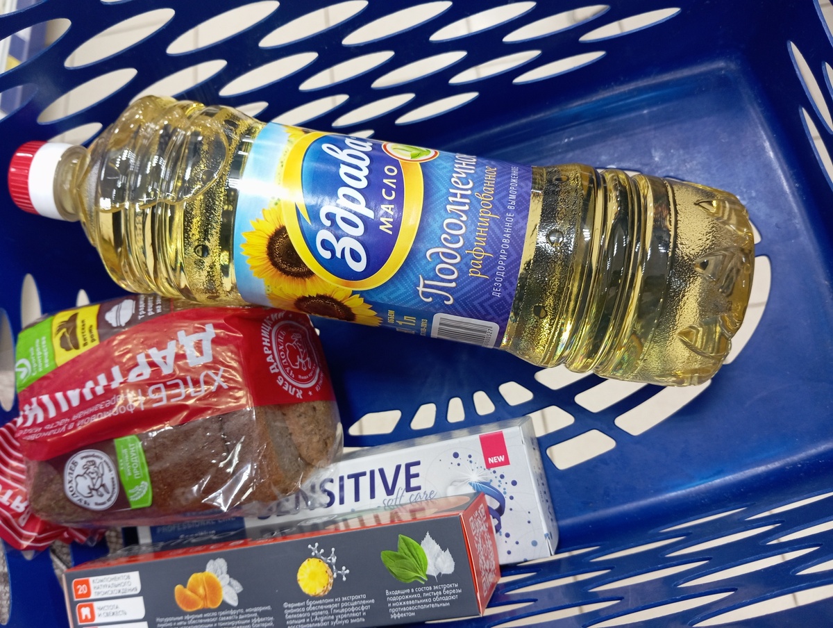    Сходили в магазин с соседкой-пенсионеркой — купили одно и то же: я потратила 500 рублей, а соседка всего 300 — в чем секрет