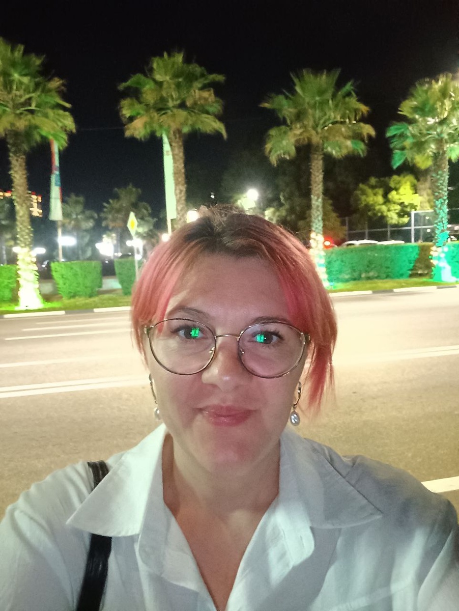 К очкам привыкаешь... И как же хорошо, когда есть очки, помогающие не только глазам!