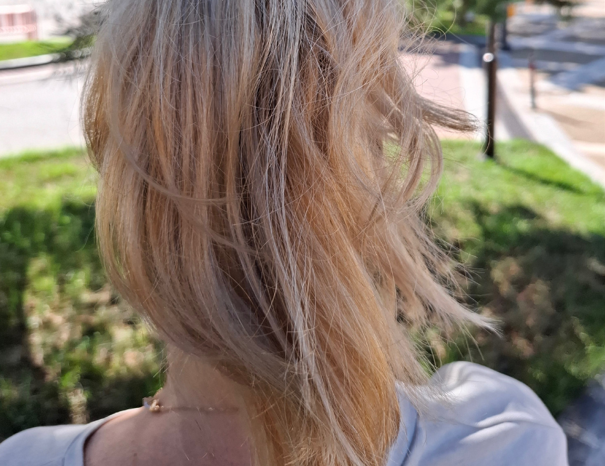 При дневном освещении в тени