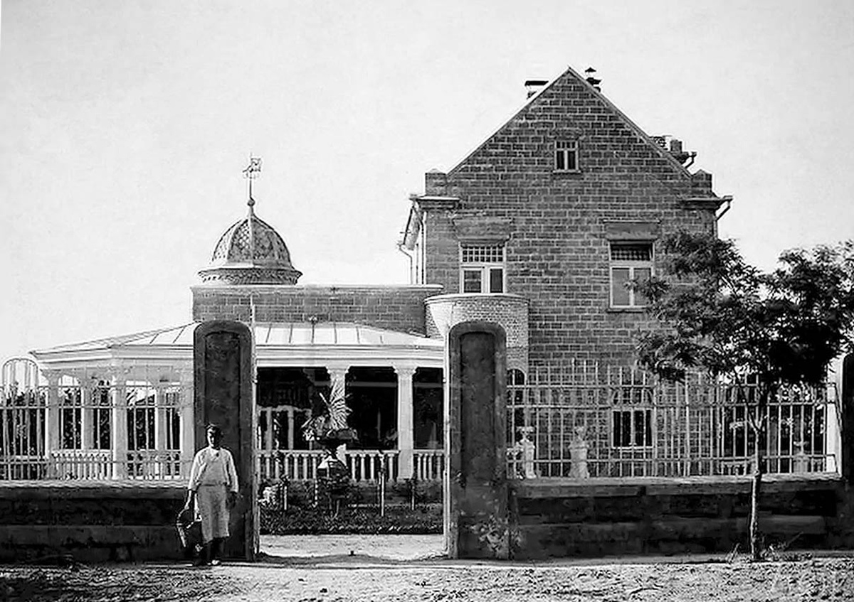 Евпатория 1910-17 – Дача нотариуса Коптева «Петушок».