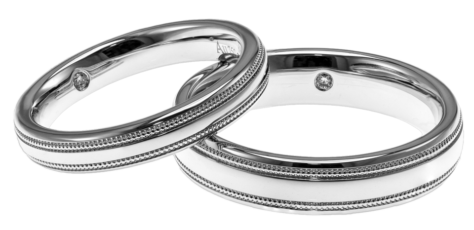 Кольца из белого золота. Фото с сайта https://pixabay.com/ru