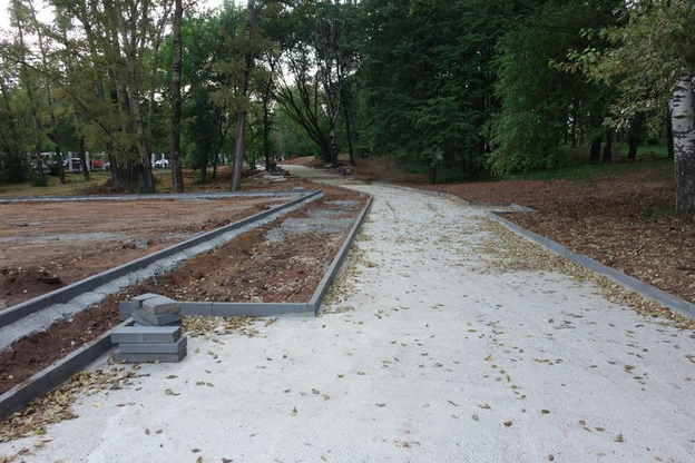    Парк имени Кирова преображается: новые дорожки и площадки