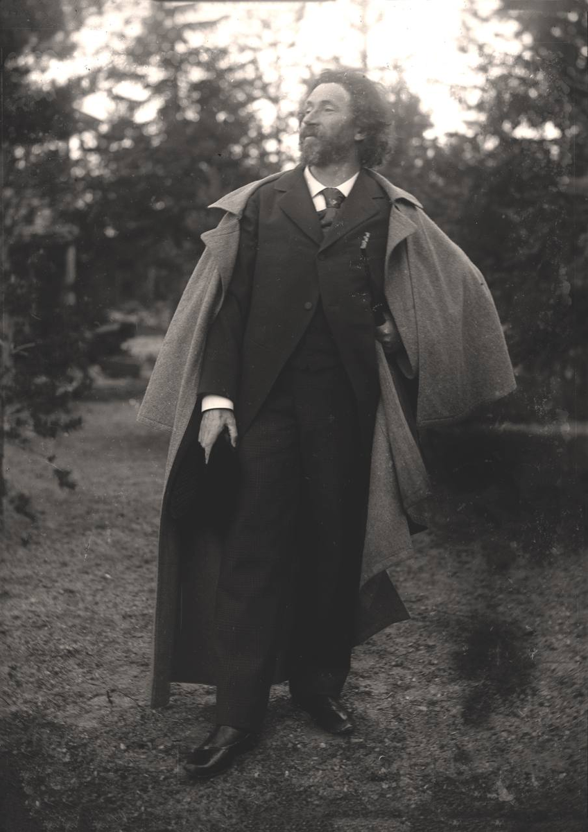 Неизвестный фотограф
И. Е. Репин в «Пенатах»
1909–1910-е
Фотография
НИМ РАХ