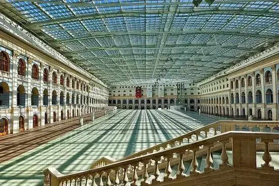   Гостиный двор в Москве Мария Казённова