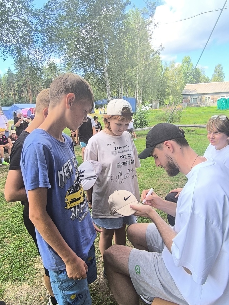 Листайте вправо, чтобы увидеть больше изображений