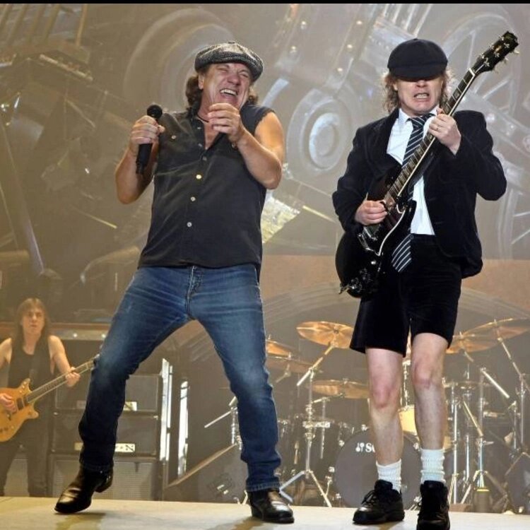 AC/DC📷
