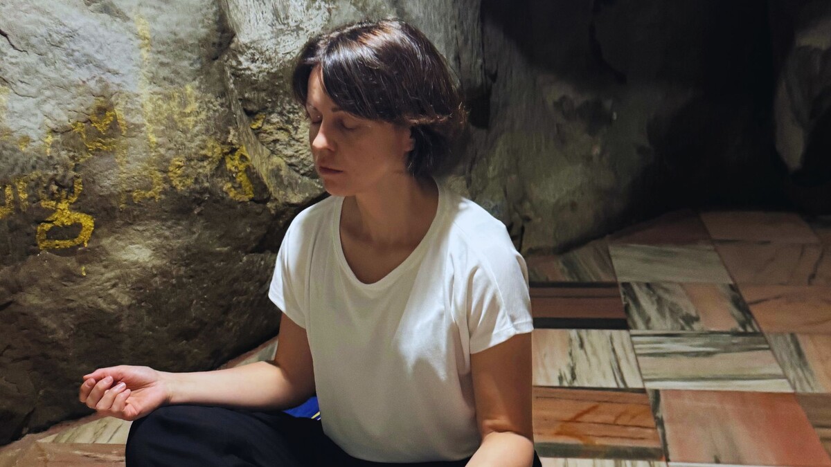 Пещера Ринпоче у озера Цо Пема в Индии 