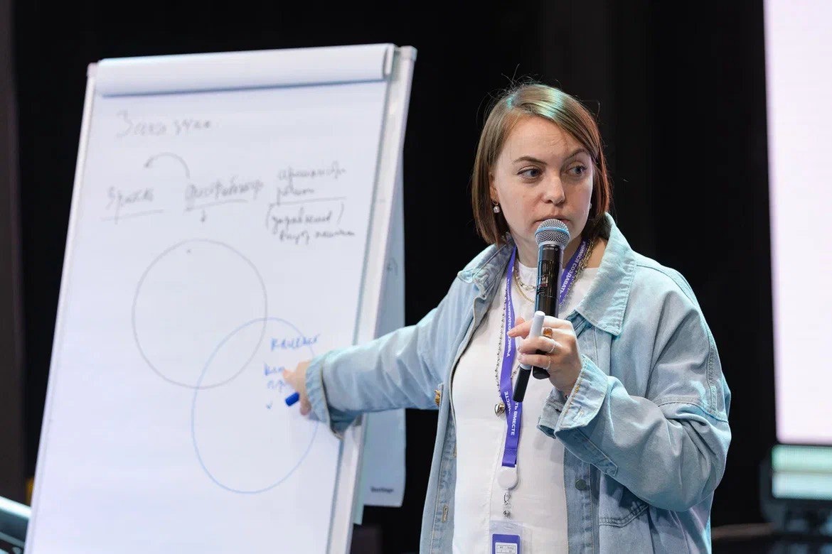    Организатор «Школы НКО.Тиражирование» Ольга Петрушина. Фото: Владислава Юнязева