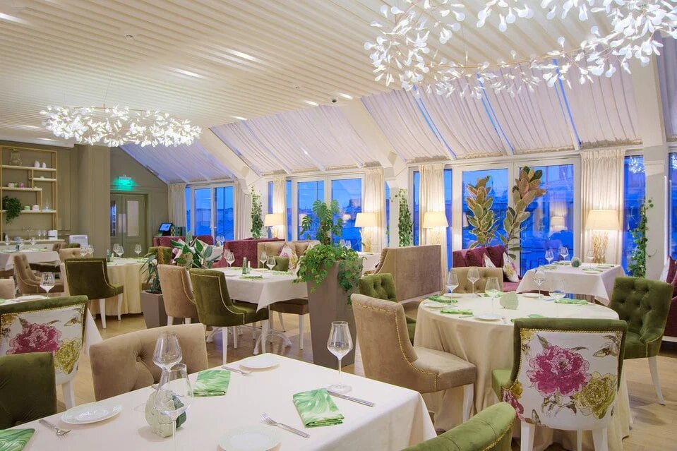 Еще один пример нашей работы - панорамный ресторан «Sky&Garden».