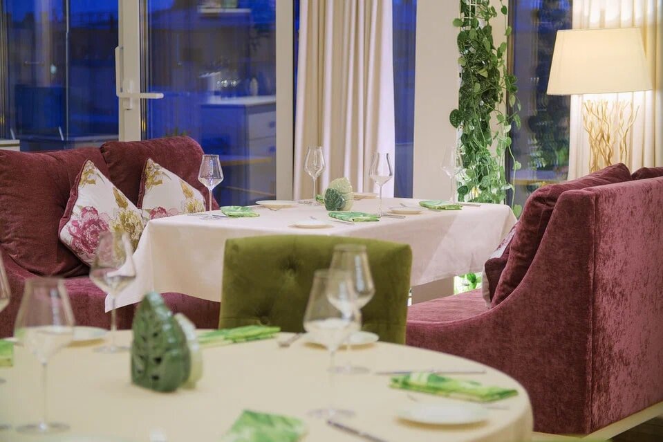 Еще один пример нашей работы - панорамный ресторан «Sky&Garden»