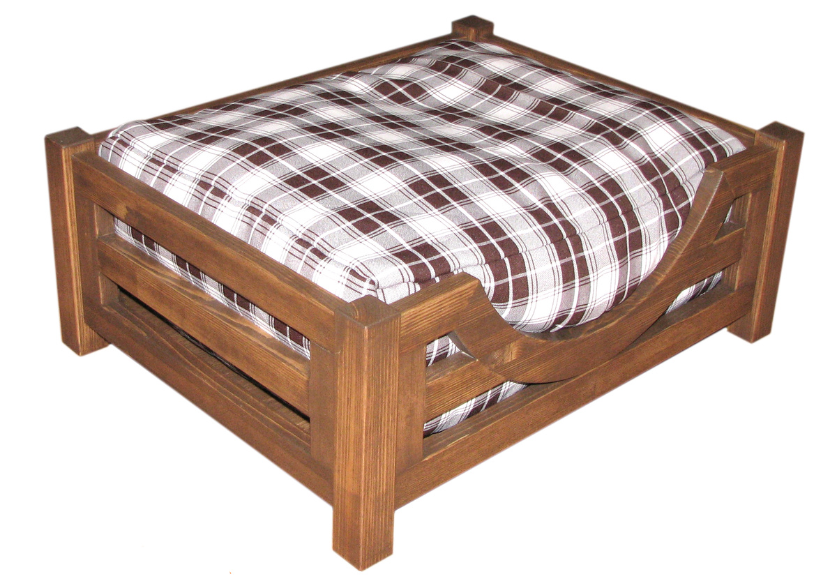 Кроватка для маленькой собачки