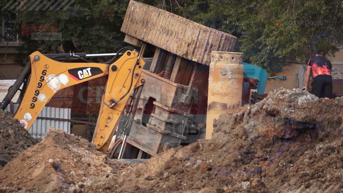 Стоп кадр с видео на YouTube.