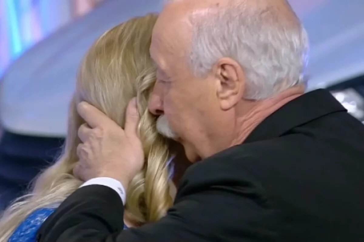    Виктория работает инспектор строительного надзора