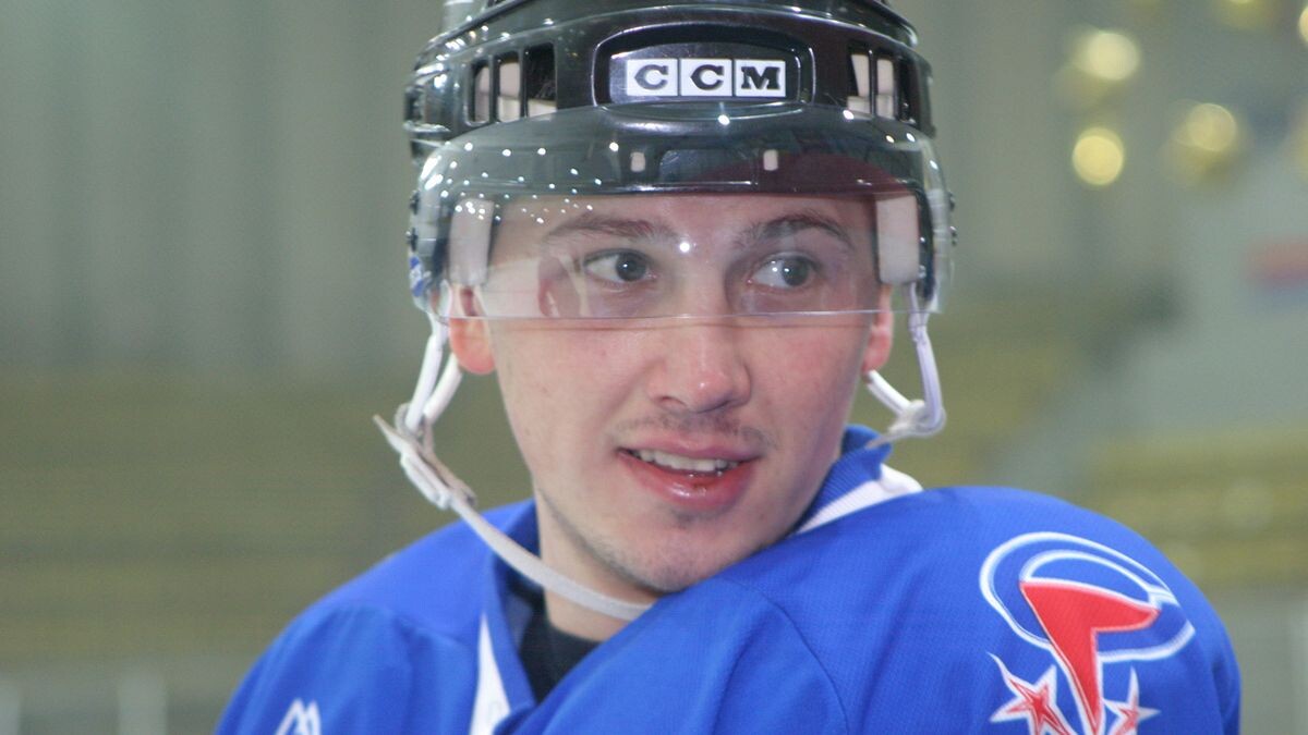    Владмир Беззубов, photo.khl.ru