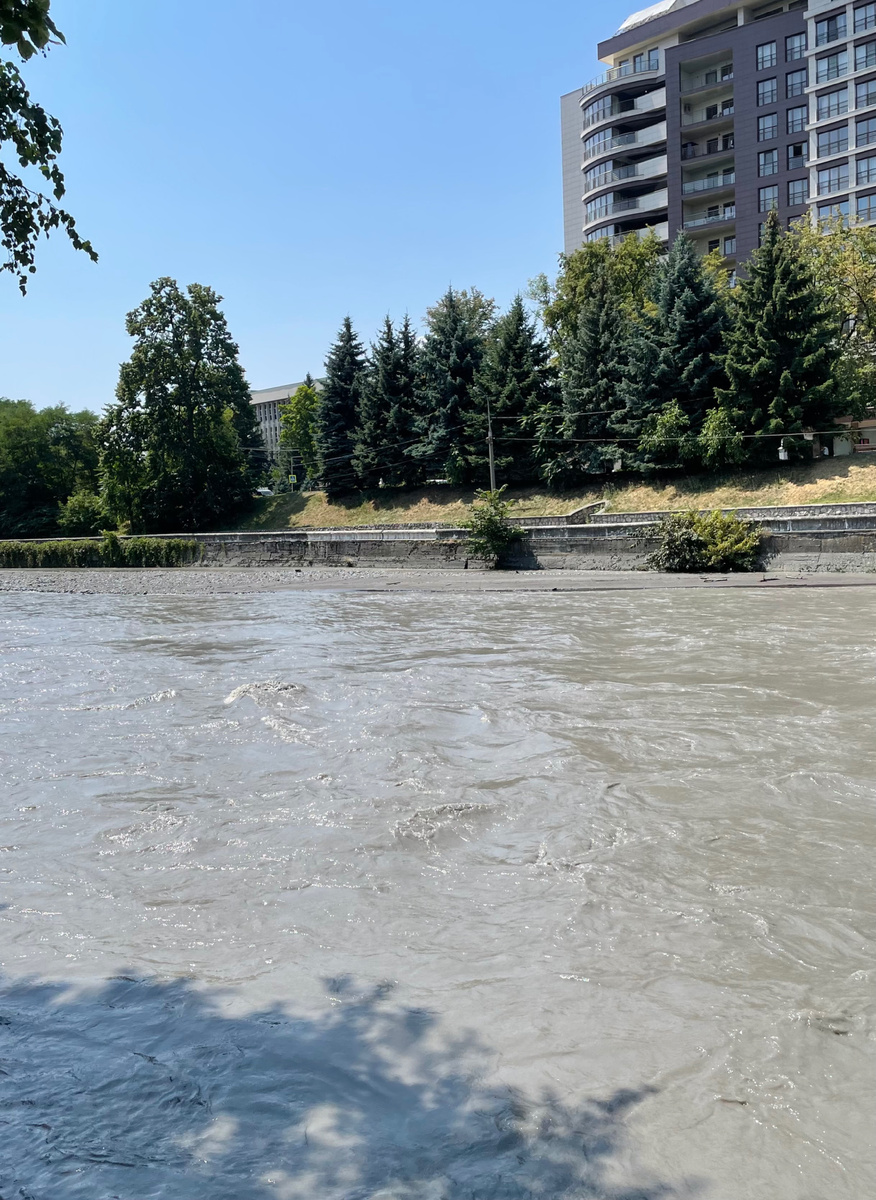Река Терек в Парке им. К. Л. Хетагурова