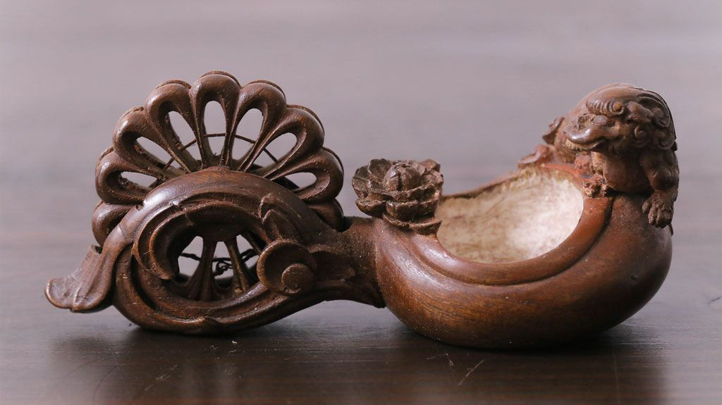 Сумицубо — плотницкий инструмент для разметки. Страшная гадость для ямаваро из Кумамото.