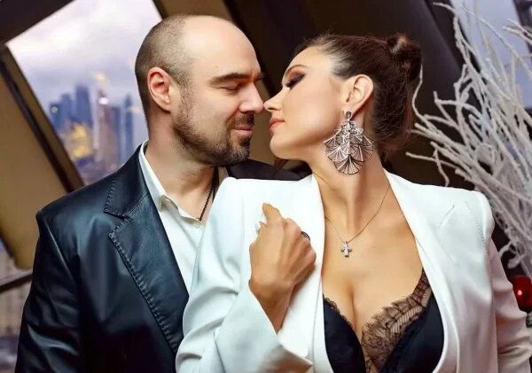    Роман и Елена Товстик. Фото: МК