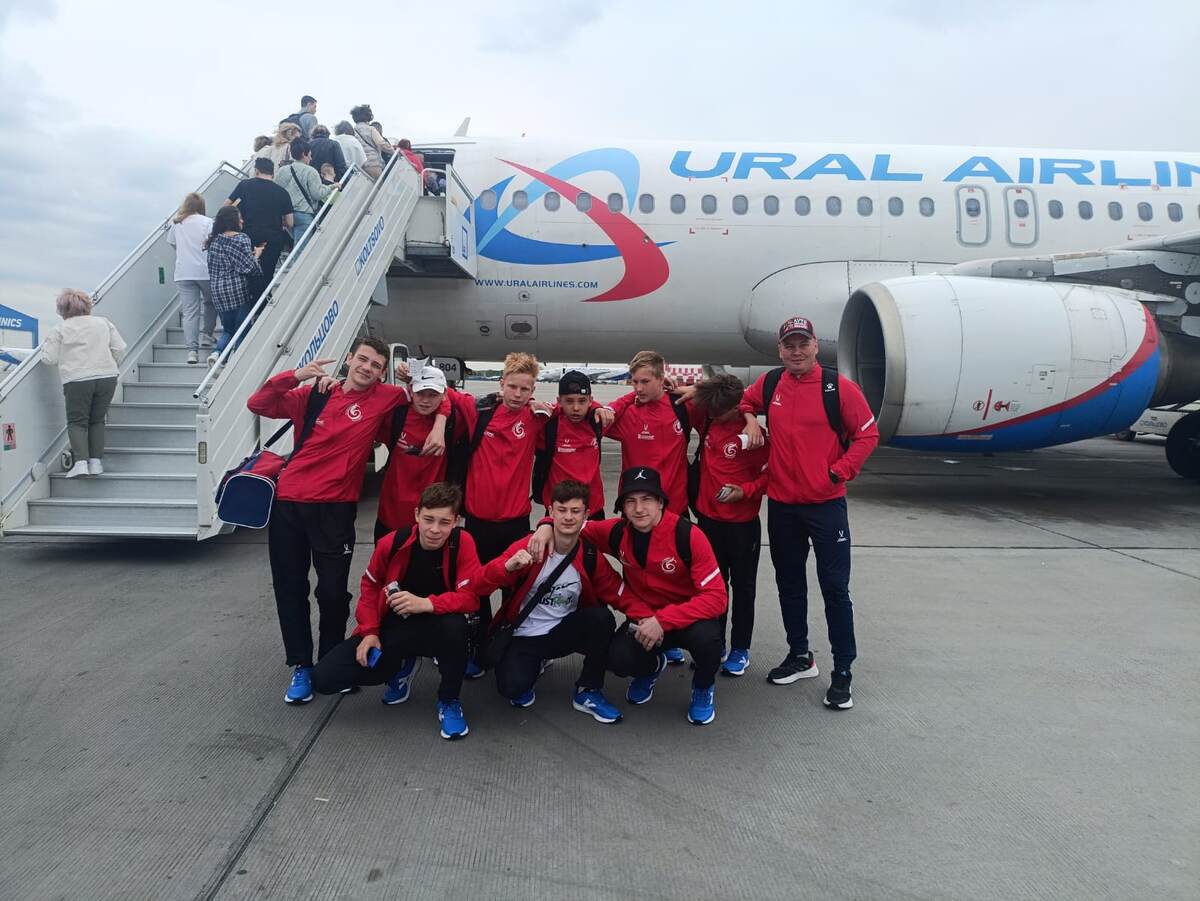 Команда "Патриоты" перед вылетом в Сириус