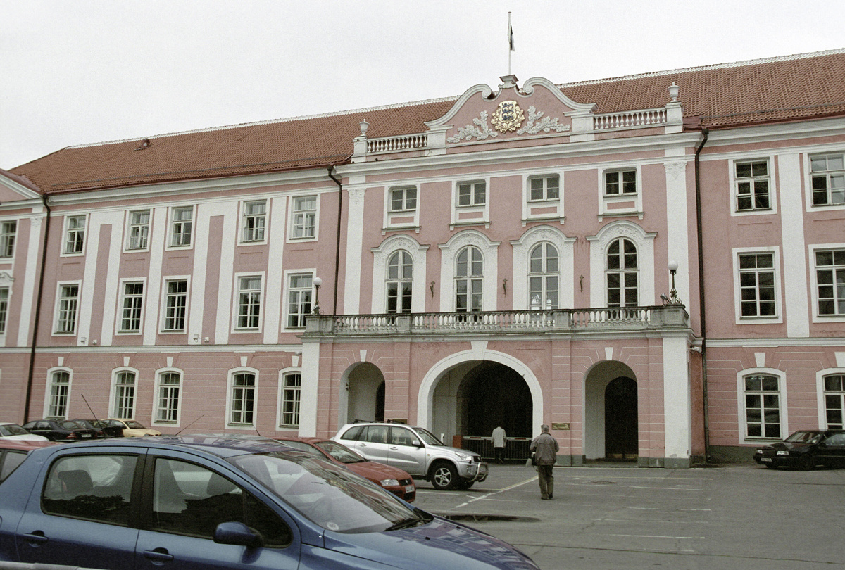 В этом здании заседает депутат Зюлейха Измаилова © Sputnik 