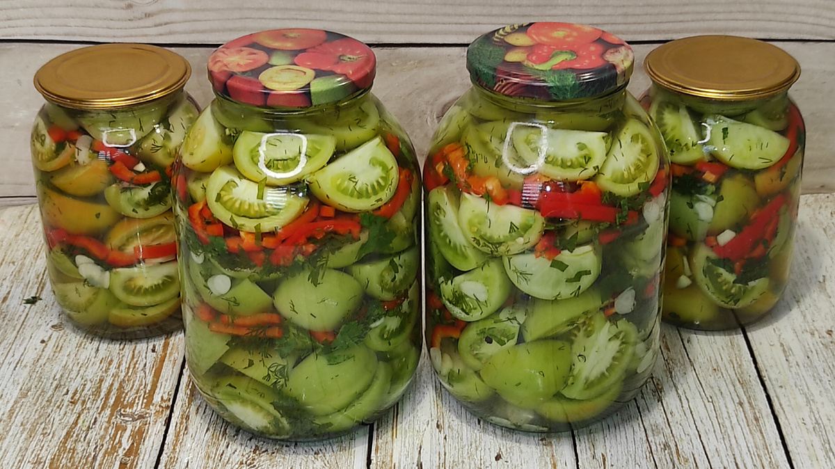 Зелёные помидоры на зиму. Фото автора.