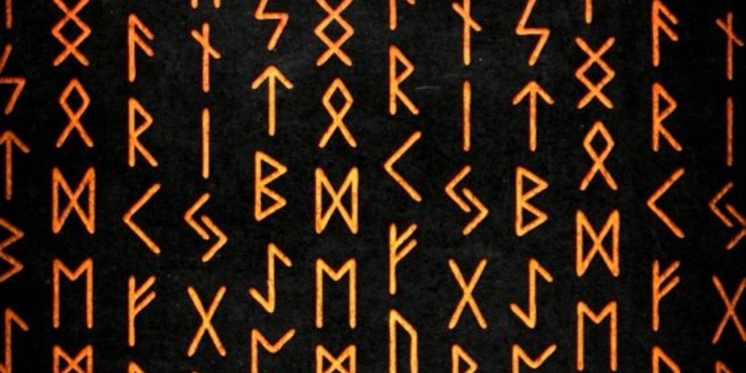 Рунический алфавит Футарк: какие боги скрываются за символами?