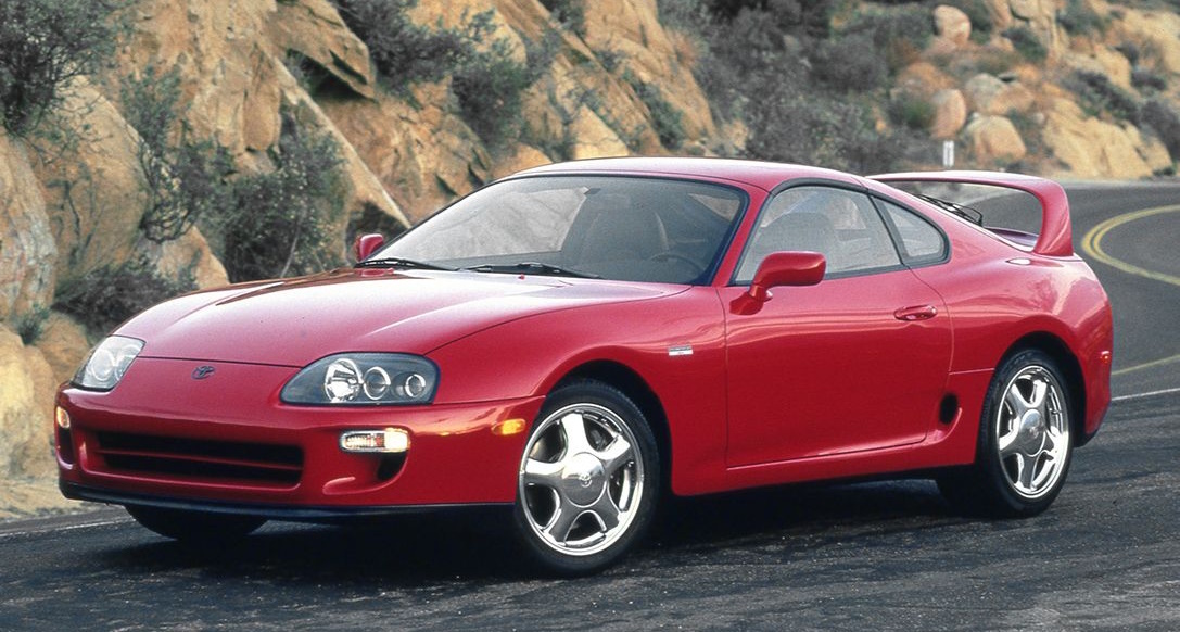 Икона 90-х- обычная дорожная Toyota Supra A80
