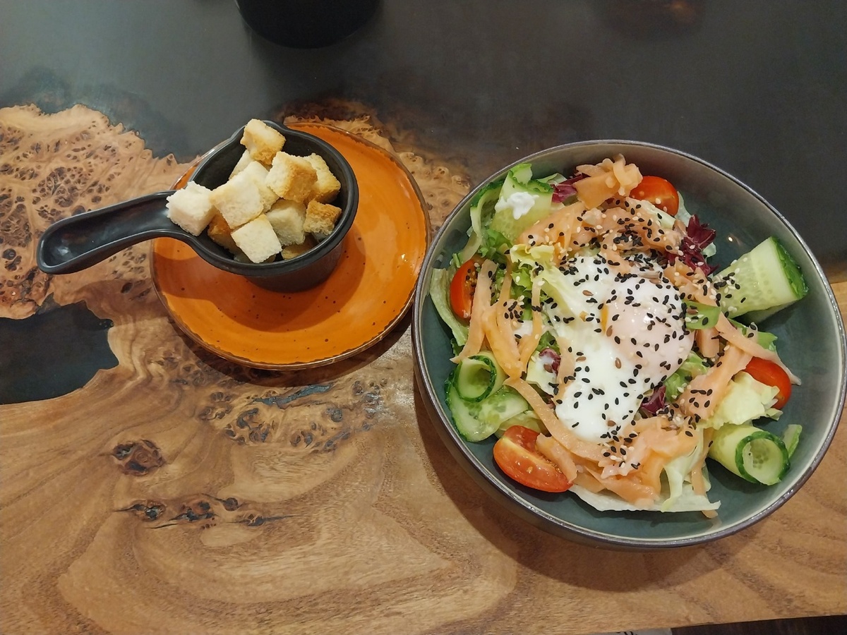 листать вправо