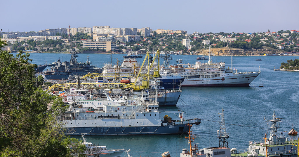 Прогулка по Севастопольской бухте