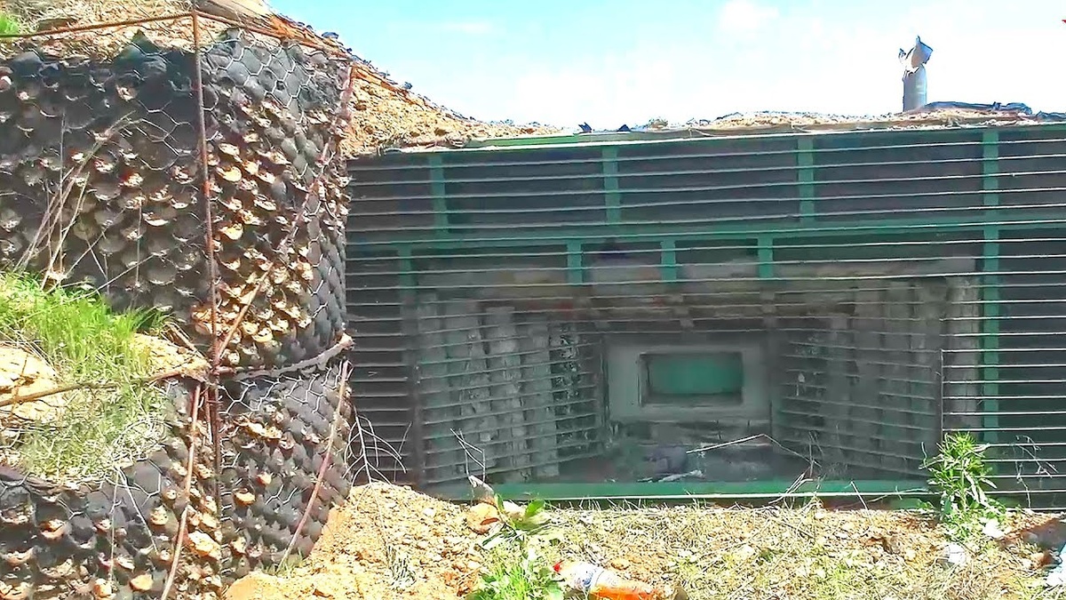 Оборонительная фортеция в поле