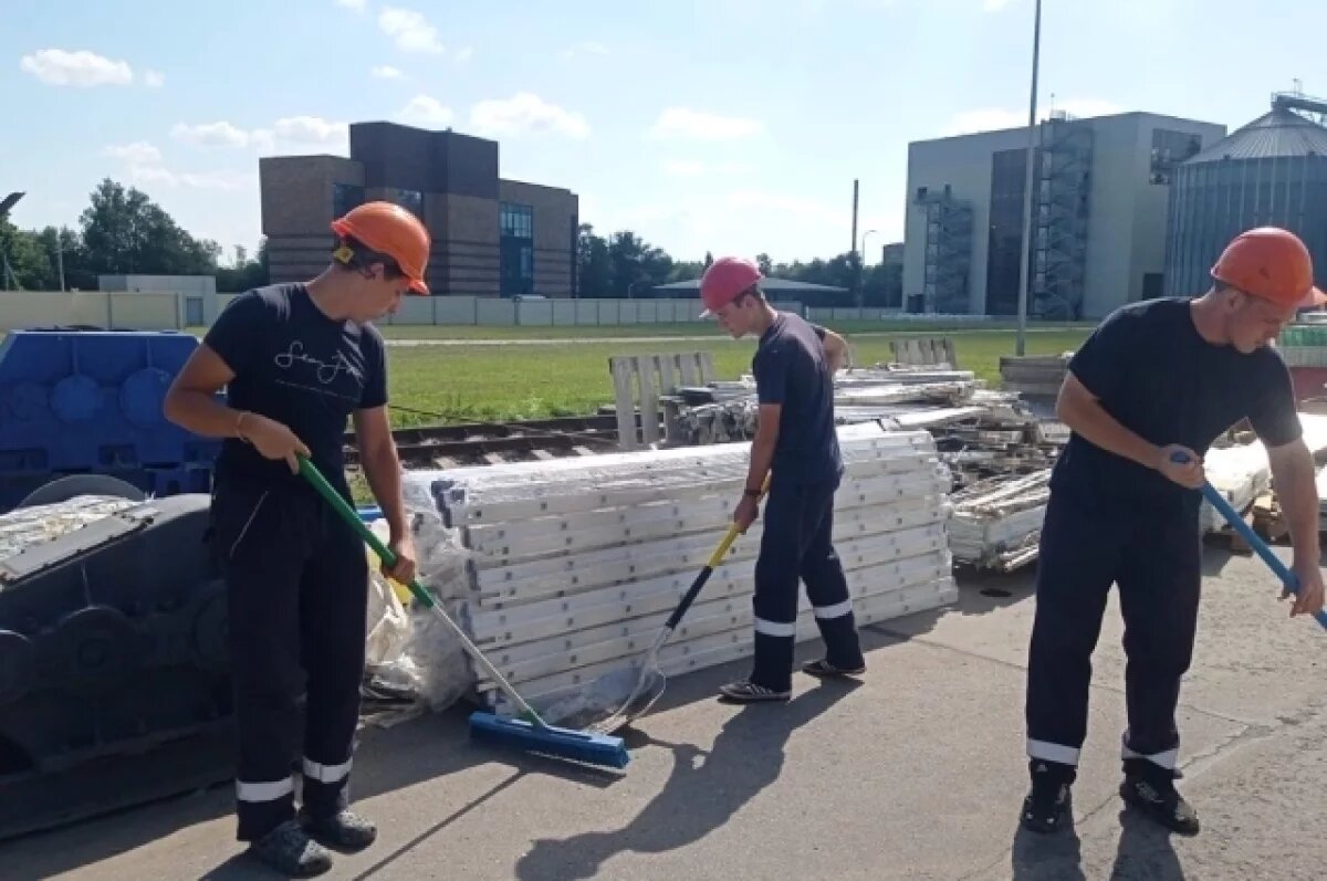    В Тверской области трудоустроили уже 15 тысяч школьников