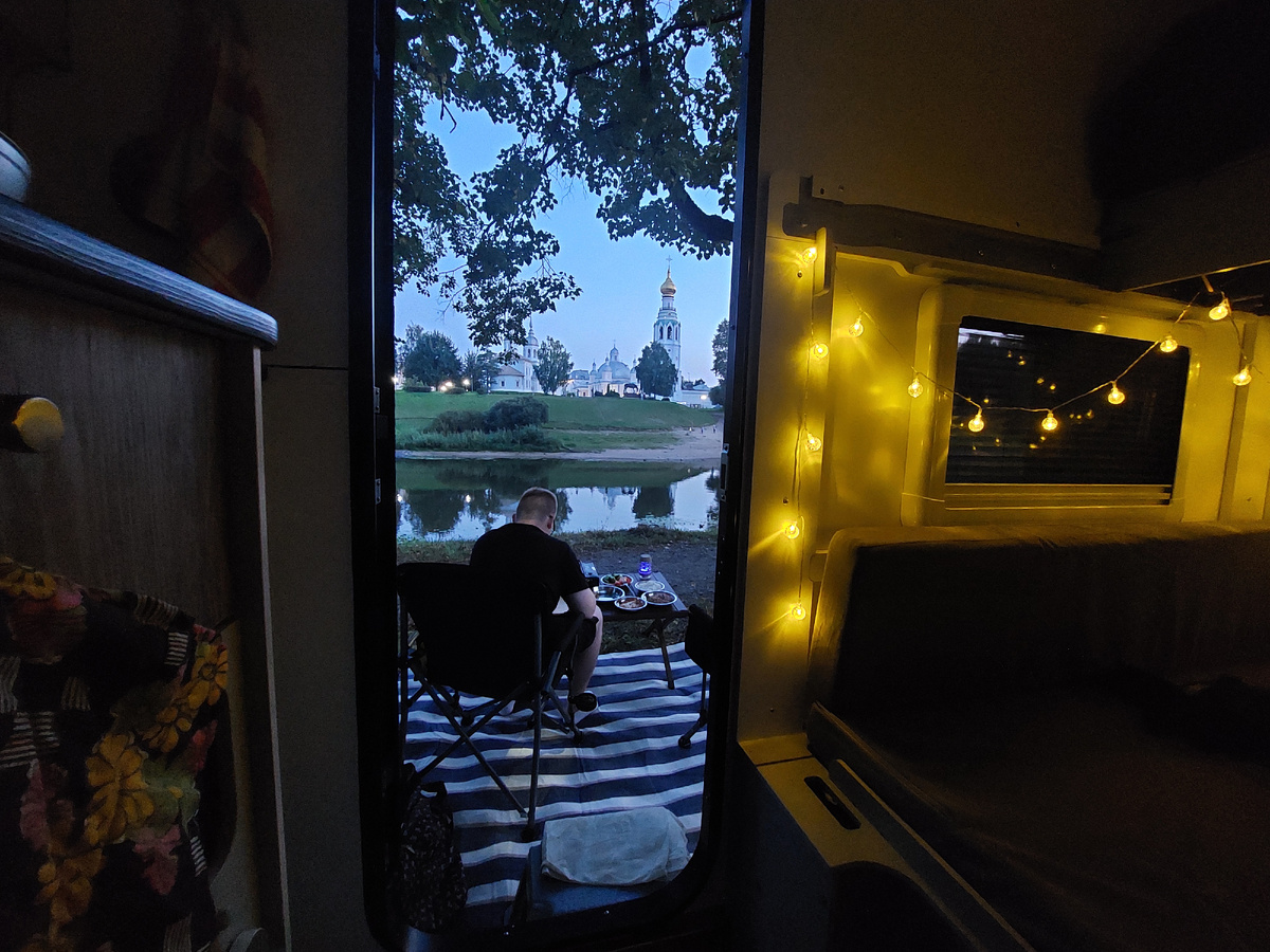 Листайте галерею