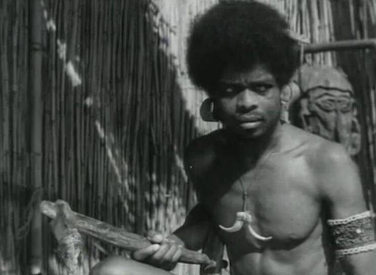 Робинсон в роли Малу в фильме "Миклухо-Маклай", 1947