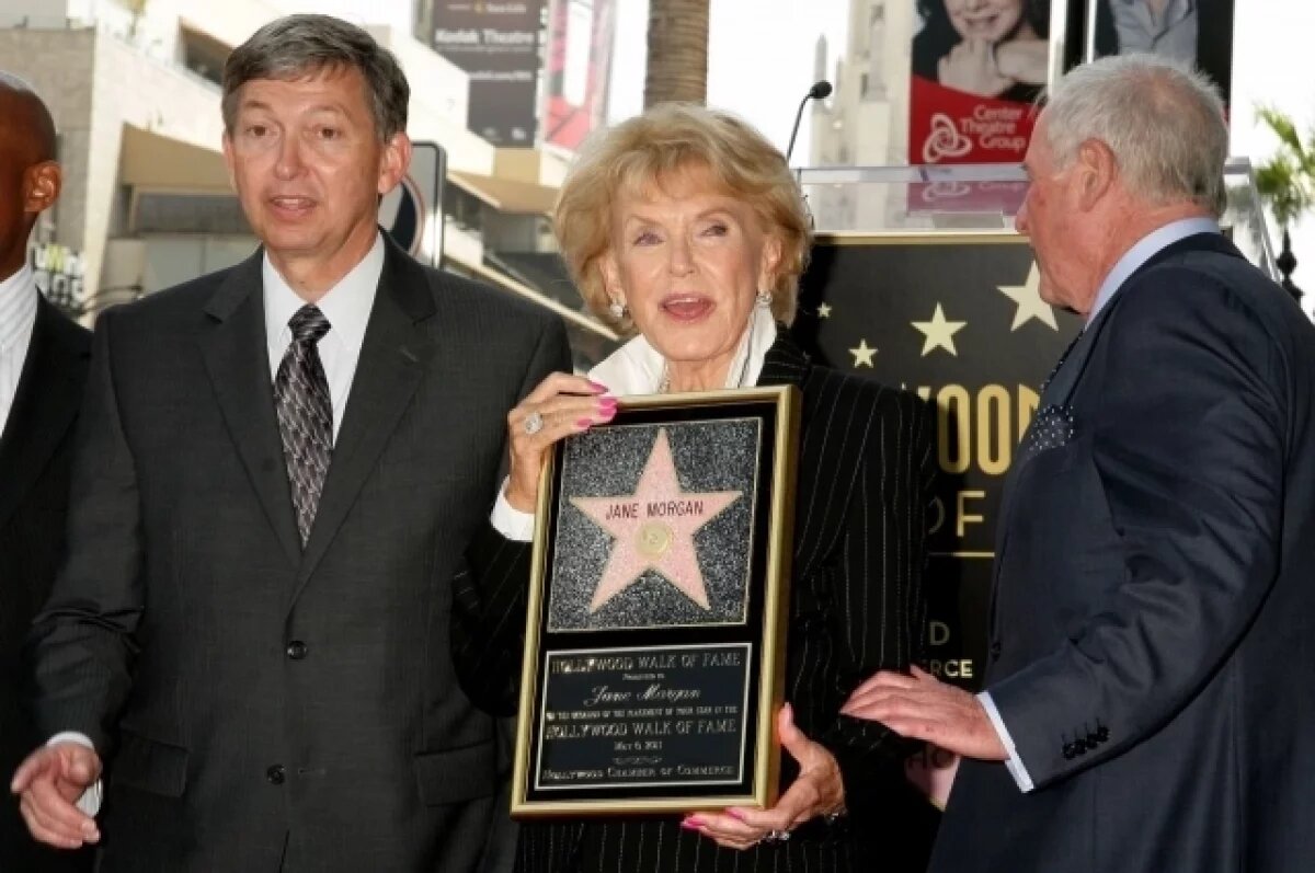    Стала известна причина смерти певицы Морган, выступавшей для президентов