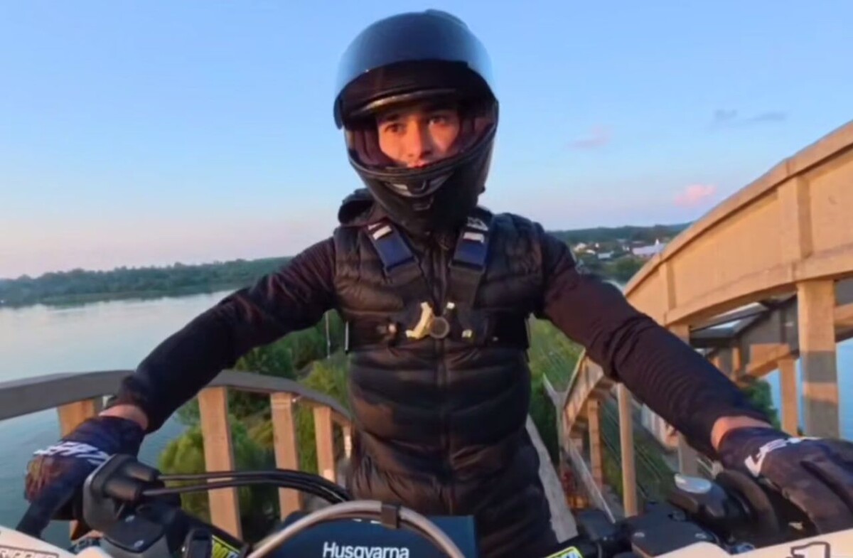     / Источник: Кадр из видео