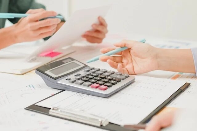    Может ли компания отправить сотрудника в неоплачиваемый отпуск?