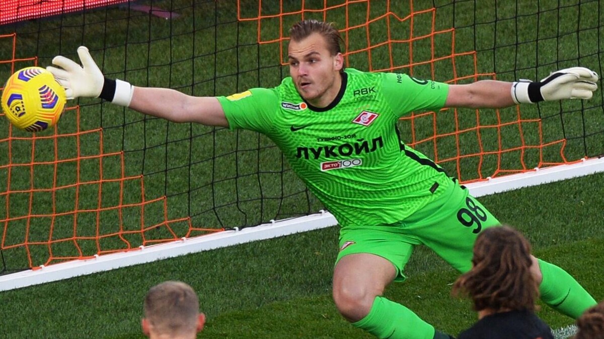 Это опять с "Уралом" вничью играем