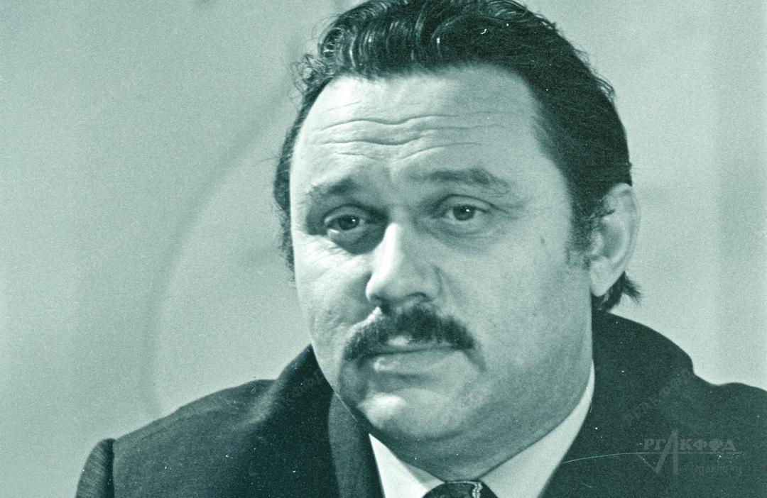 Портрет художественного руководителя Государственного русского народного хора им. М.Е. Пятницкого В.С. Левашова / Москва, 1970-1979 гг. / Фотограф: Б.Е. Вдовенко / РГАКФФД. Арх.№ 0-379926