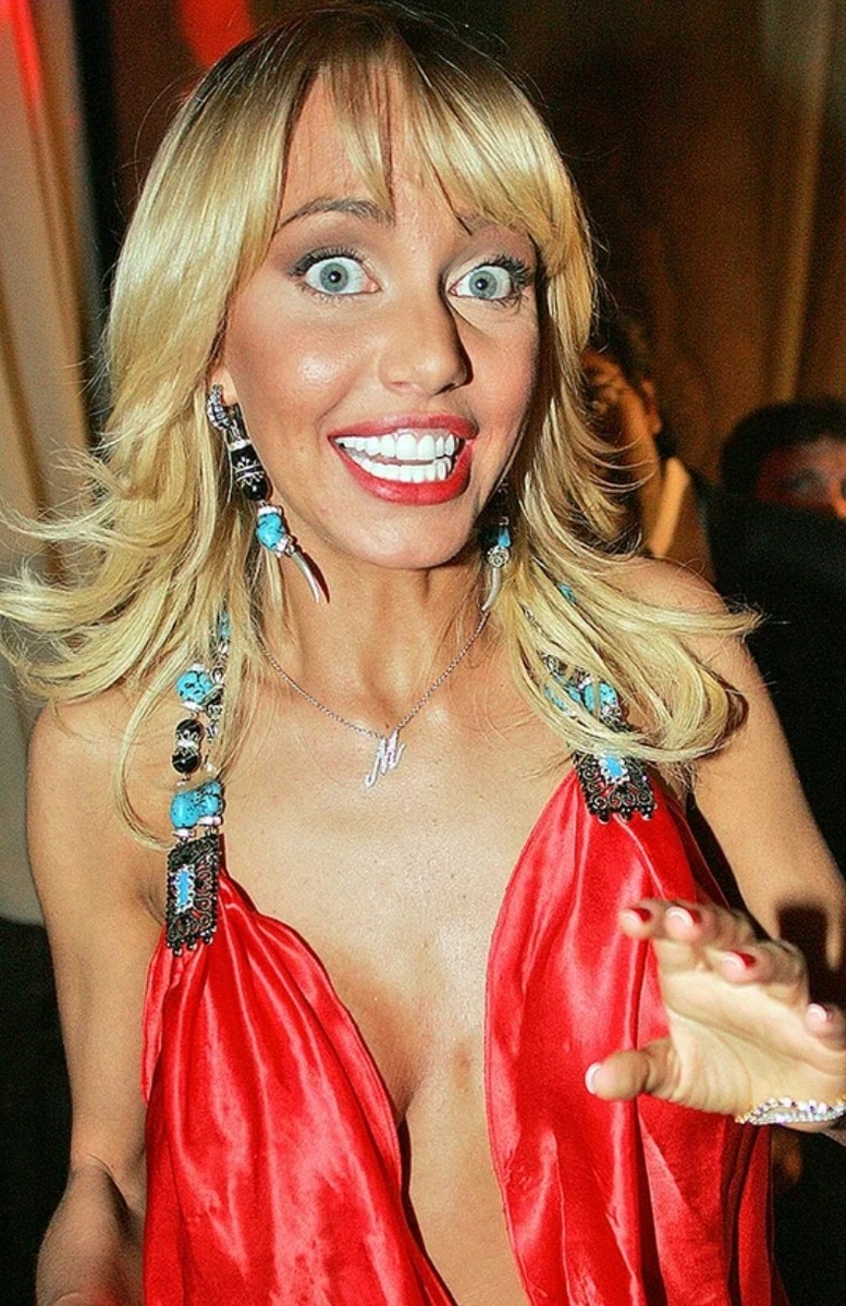 Пик тусовок Маши Малиновской