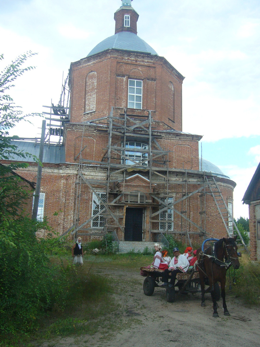 Получив благословение, отправились в путь!