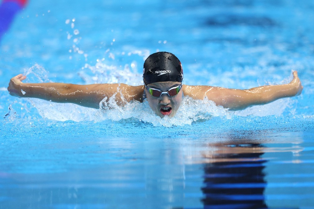    В возрасте 12 лет китаянка Юй Цзыди стала самой юной медалисткой в истории ЧМ в плавании. / Getty Images