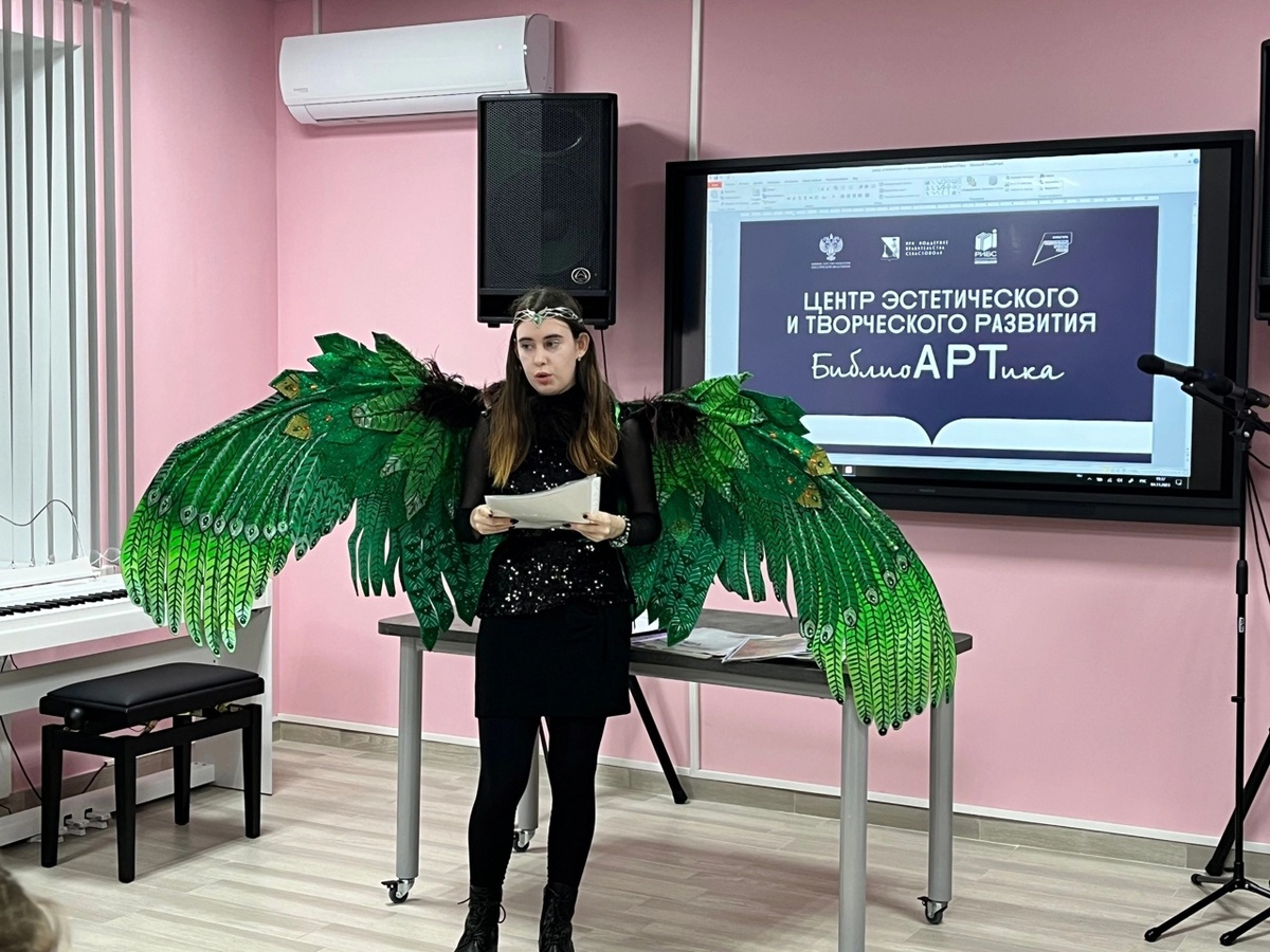 Литератуный вечер в Библиотека-филиал №22 (Балаклава) © Copyright: Ориби Каммпирр